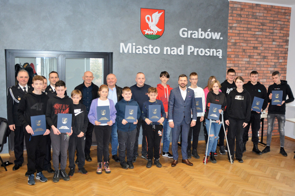 ,,Młodzież zapobiega pożarom'' w Grabowie