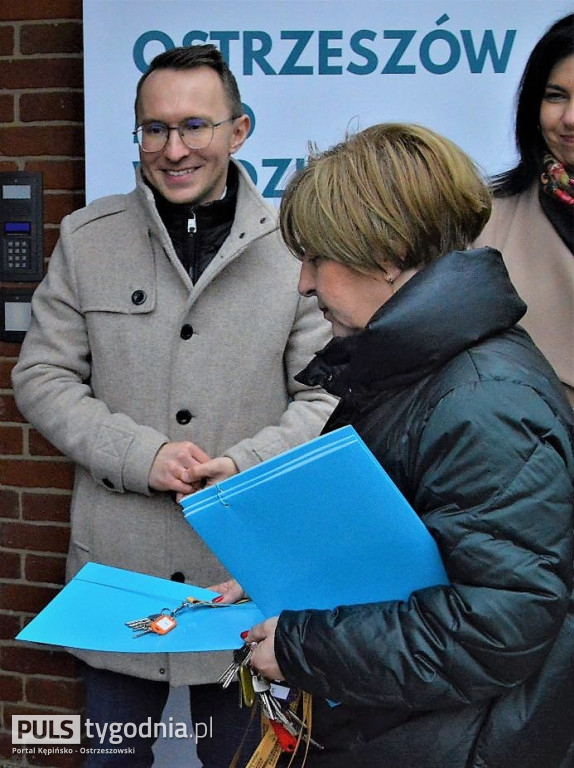 Burmistrz wręczył klucze do mieszkań