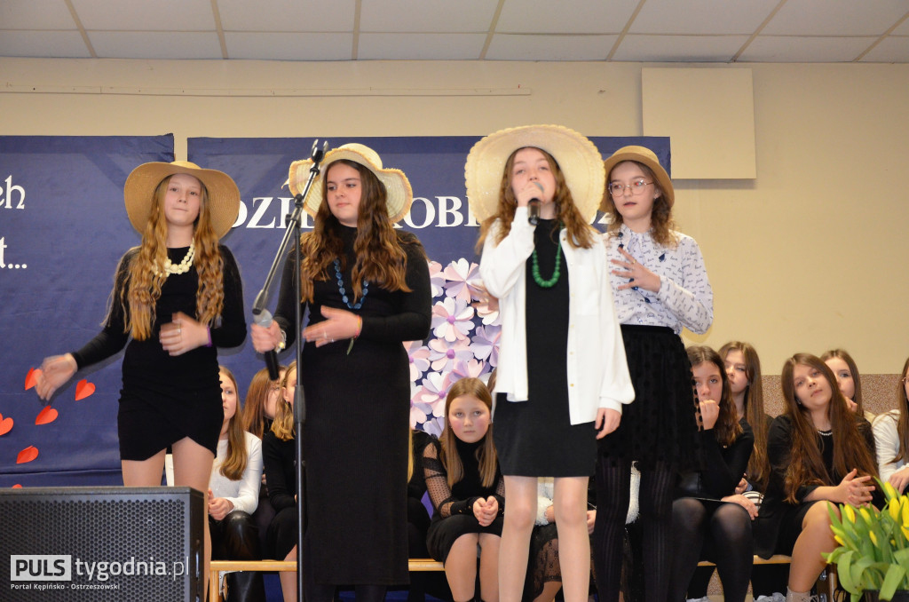 Gminny Dzień Kobiet w Czajkowie