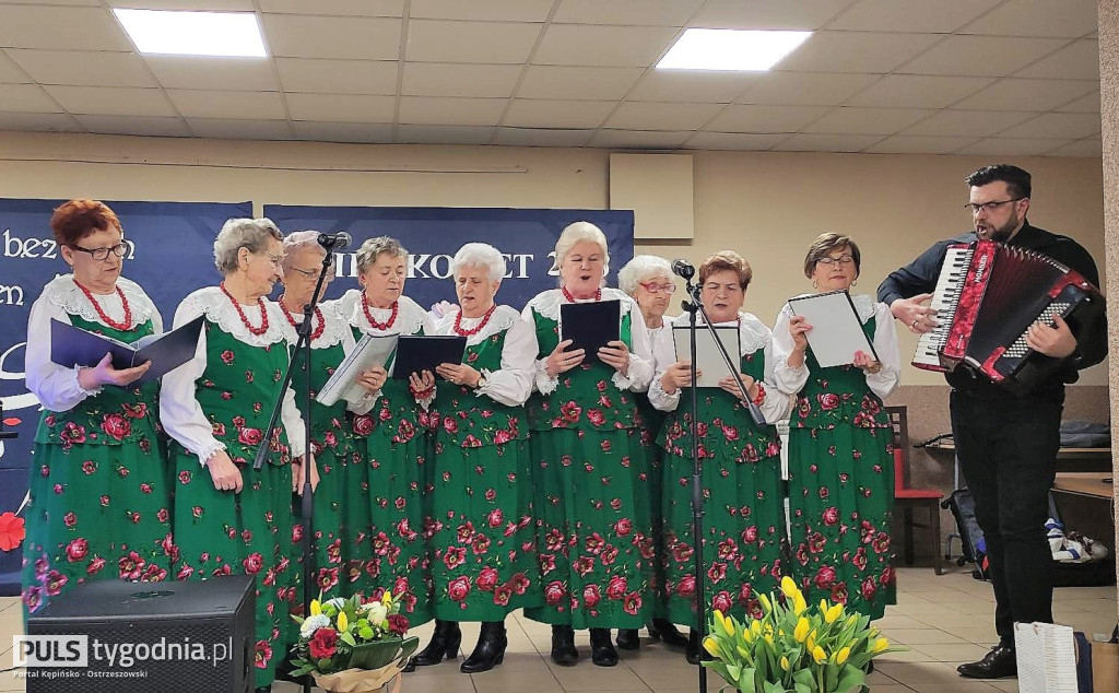 Gminny Dzień Kobiet w Czajkowie