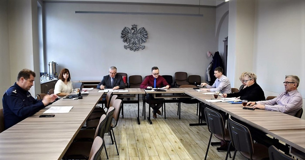 O bezpieczeństwie i szpitalu na Komisji