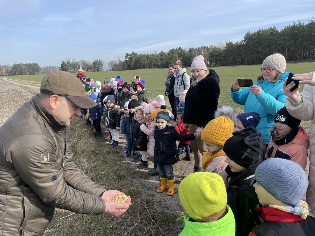 Przedszkolaki z Kraszewic na wycieczce w Wigwamie