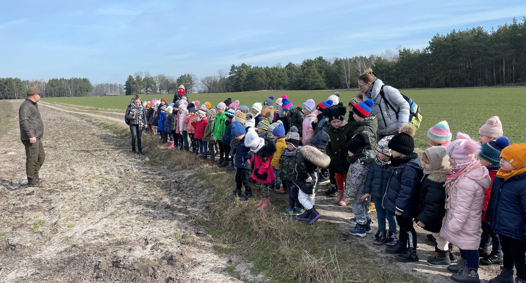Przedszkolaki z Kraszewic na wycieczce w Wigwamie