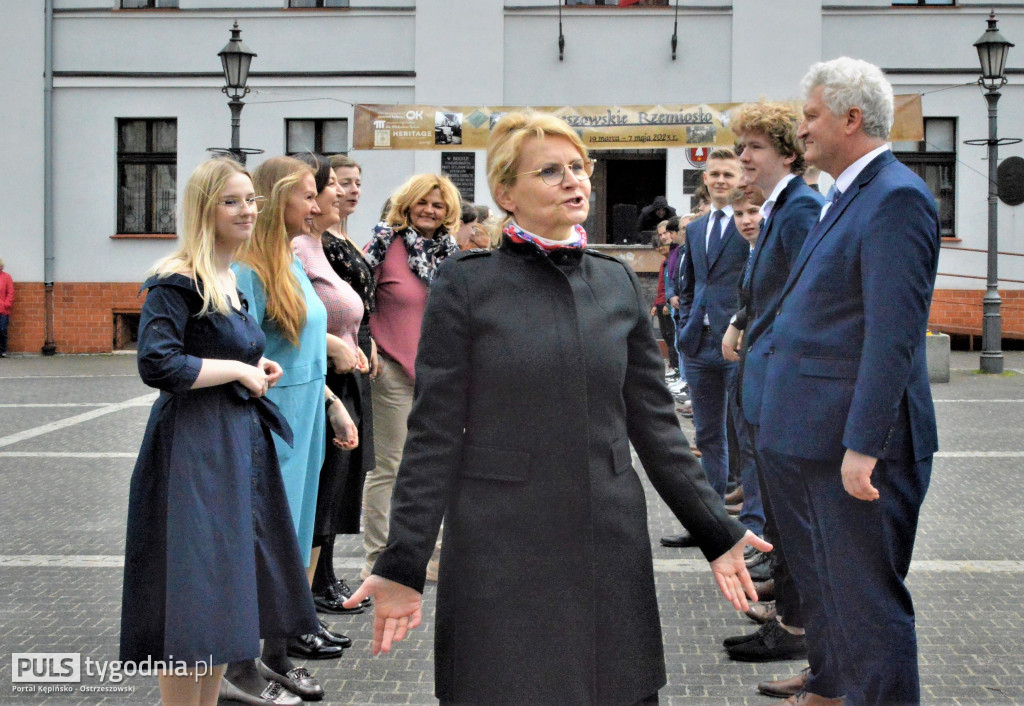 Maturzyści I LO zatańczyli poloneza
