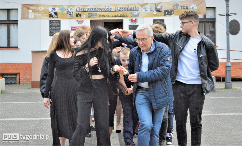Maturzyści I LO zatańczyli poloneza