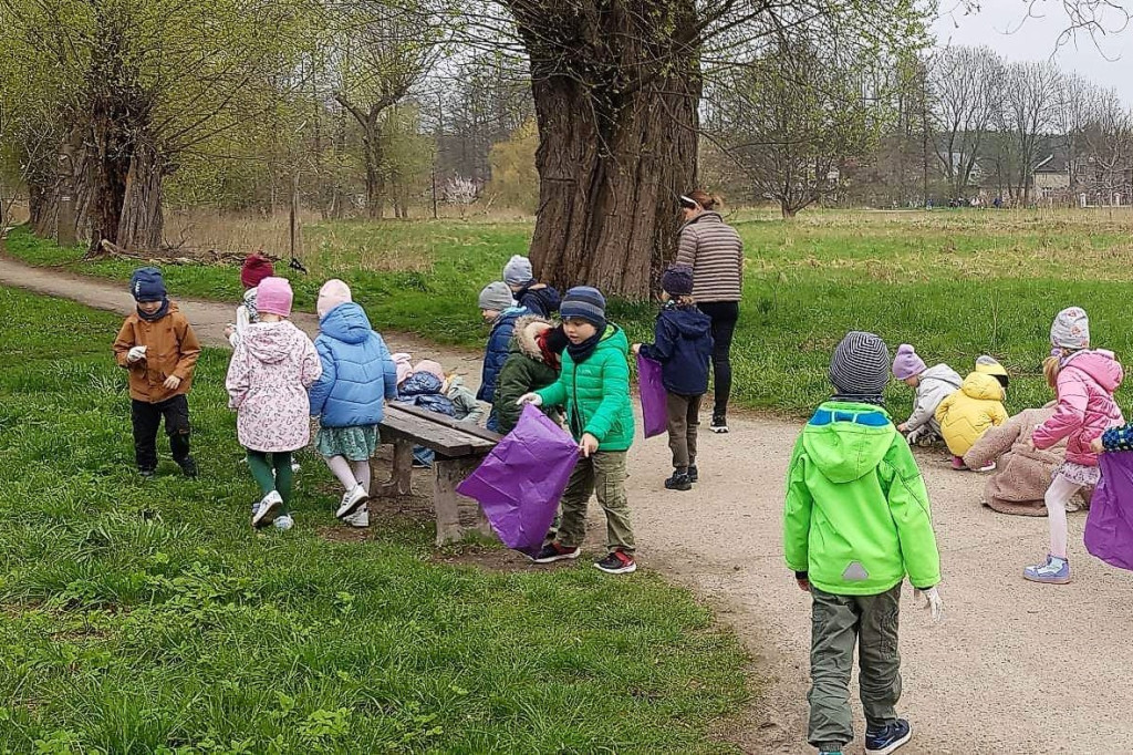 ,,Bajkowa Jedyneczka'' Sprzątała Świat