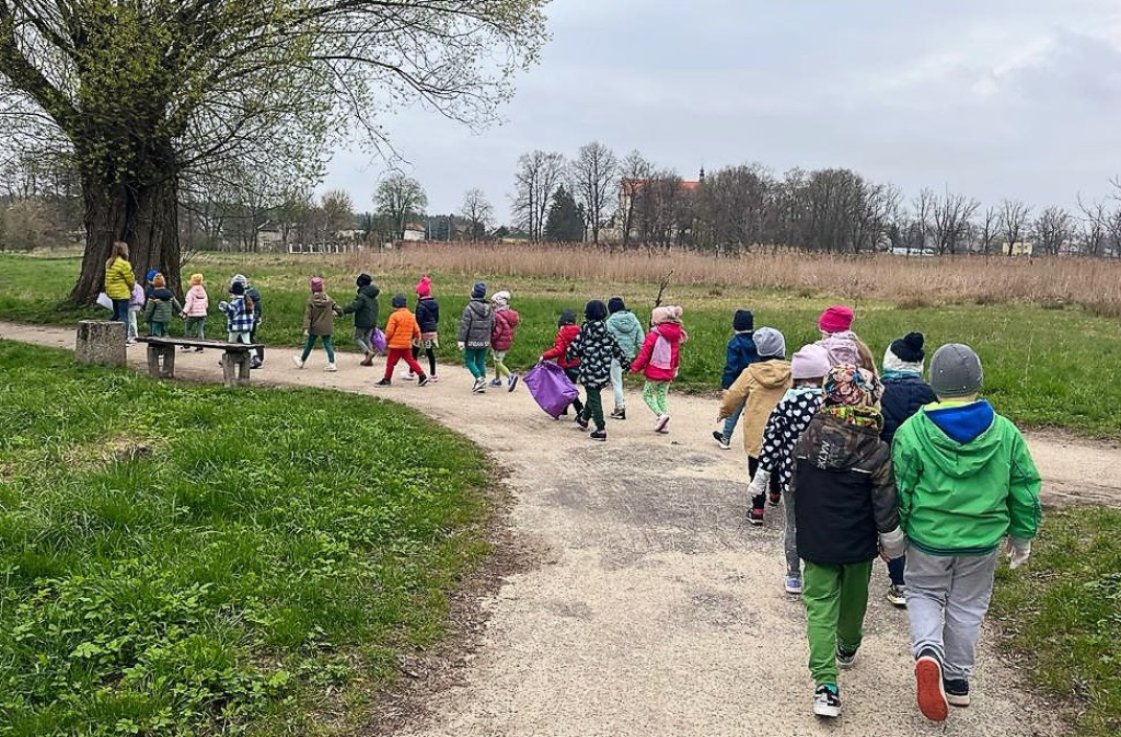 ,,Bajkowa Jedyneczka'' Sprzątała Świat