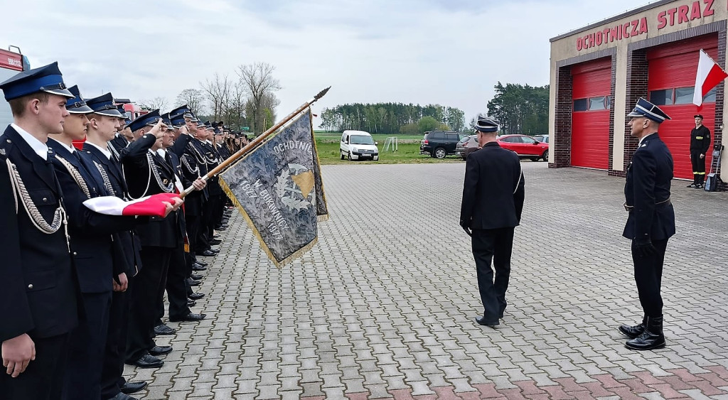 Dzień Flagi i Strażaka w Bukownicy