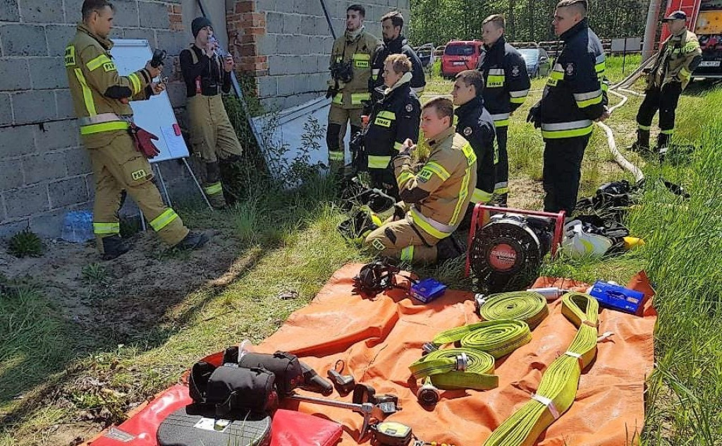 Warsztaty z gaszenia pożarów