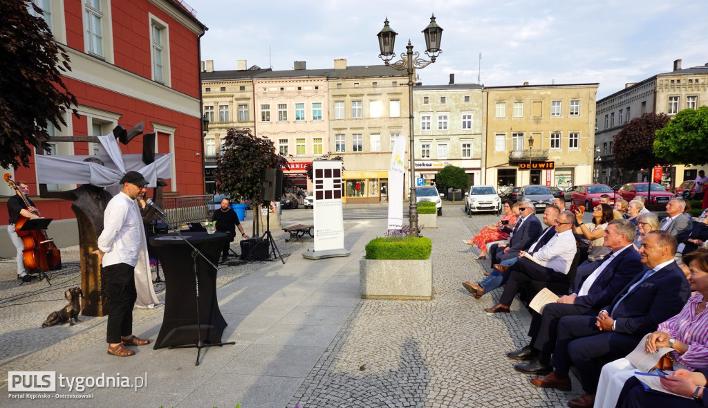 Odsłonięcie rzeźby T.P. Potworowskiego