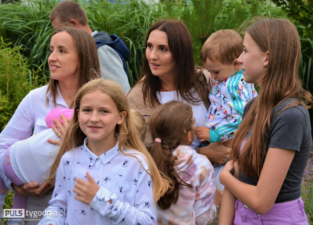 Odłonięcie obelisku w Ostrzeszowie