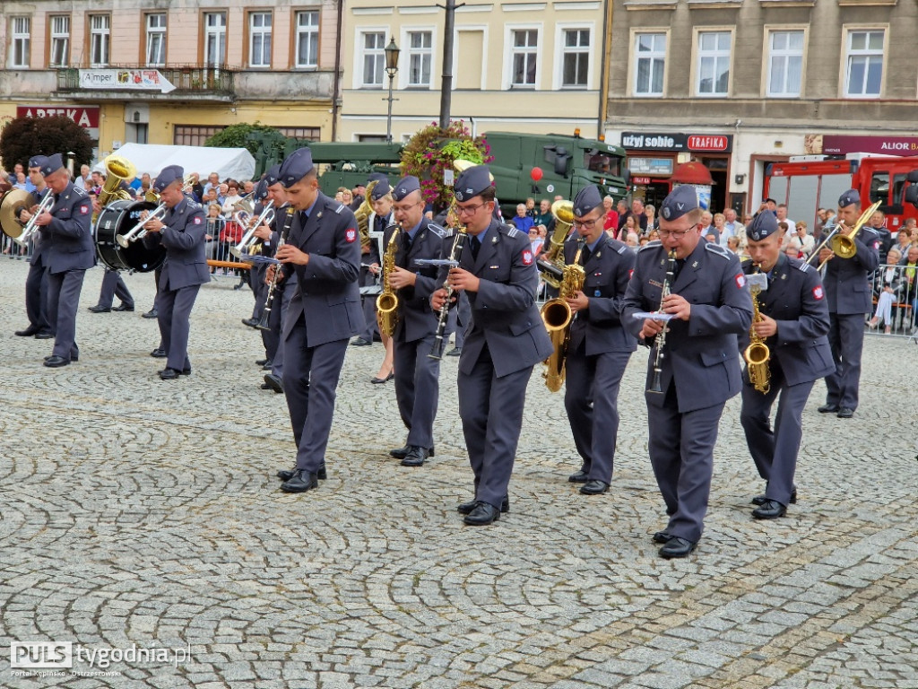 Za mundurem... Kępno sznurem