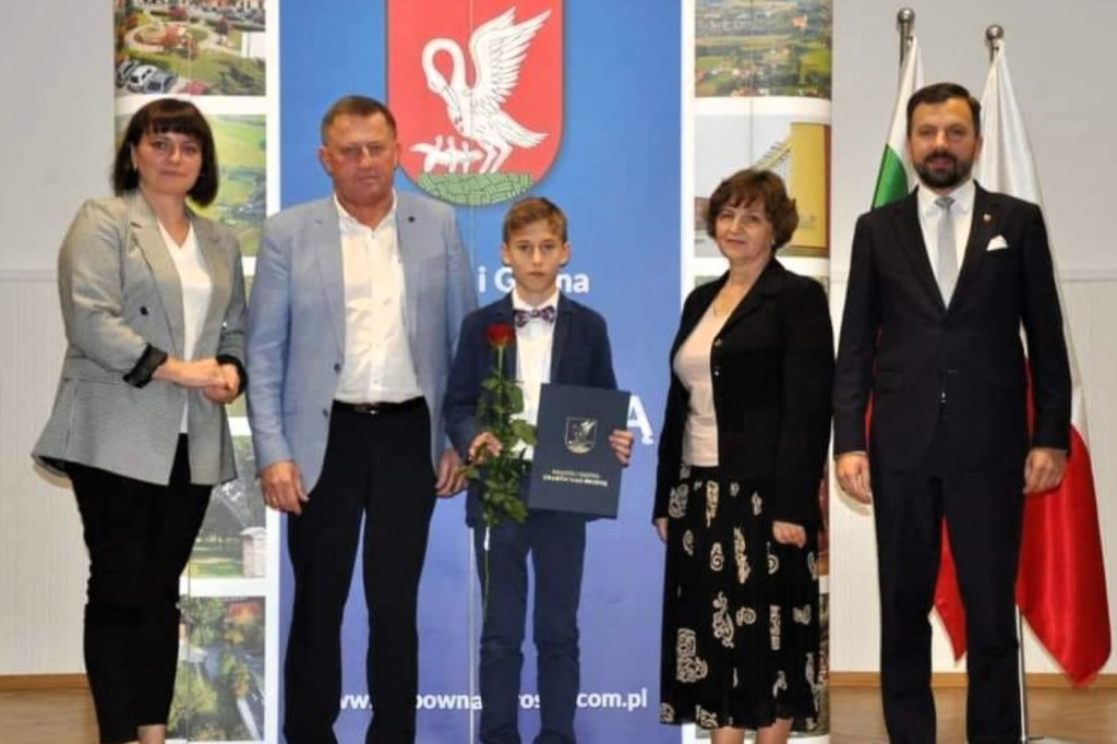 Burmistrz Grabowa wręczył stypendia