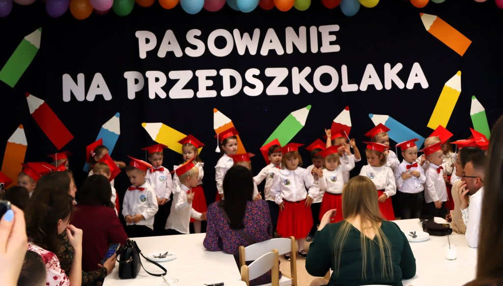 Pasowanie przedszkolaków w Czajkowie