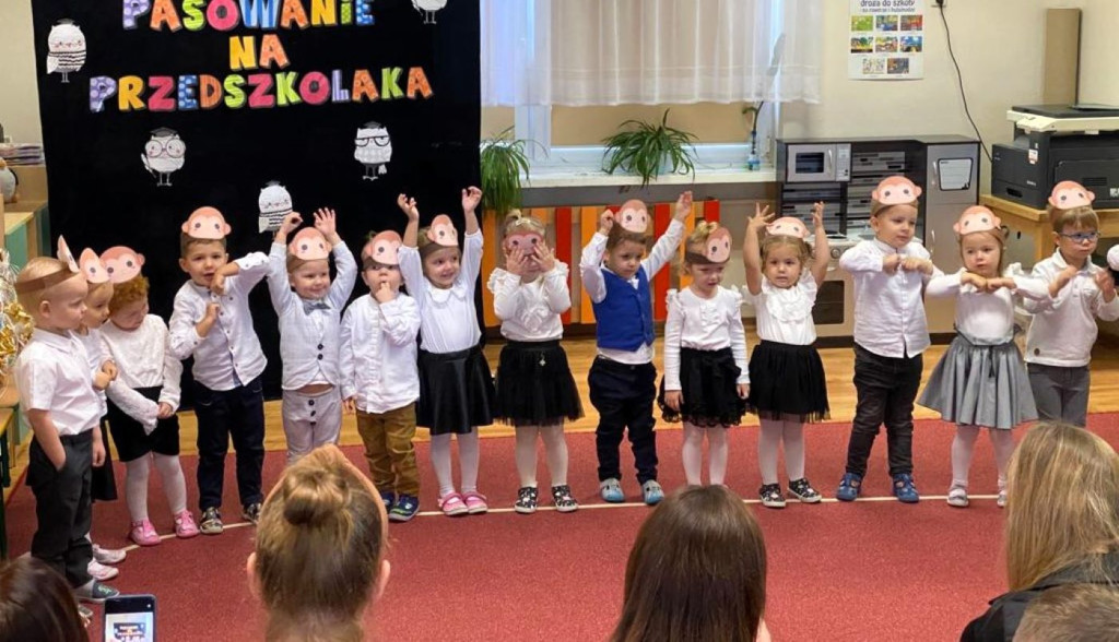 Pasowanie na przedszkolaka w Rogaszycach