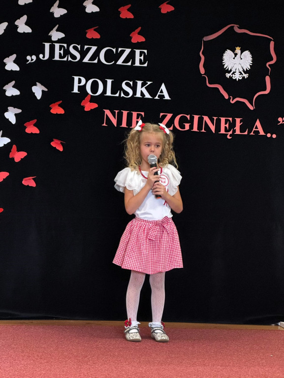 Przegląd piosenki i poezji patriotycznej w Rogaszycach