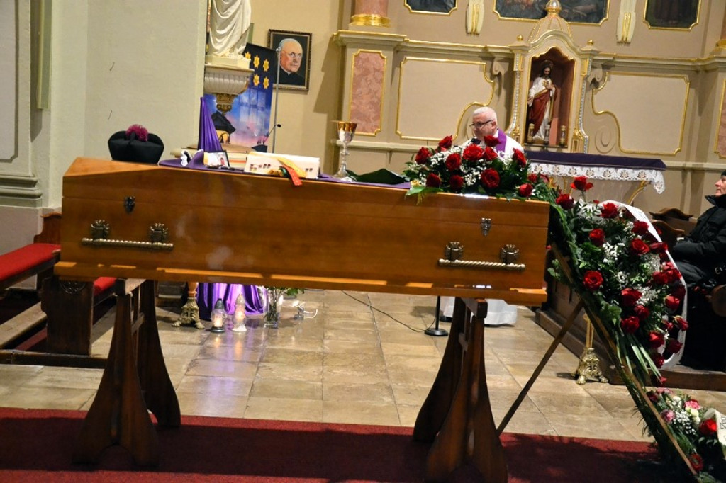 Pożegnaliśmy śp. ks. kan. Grzegorza Ignora