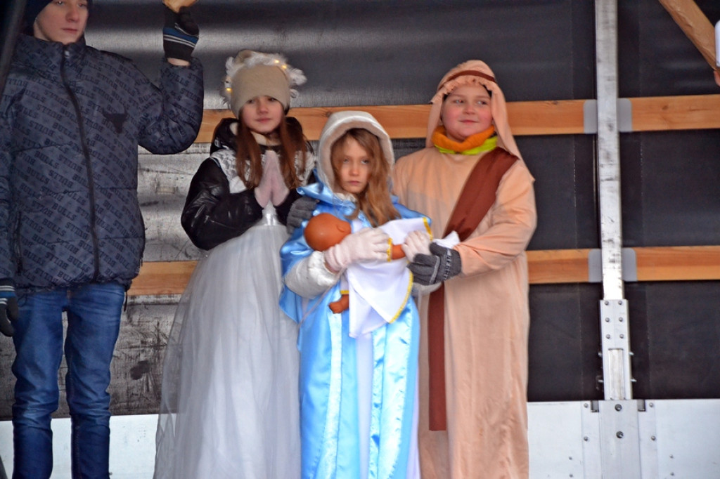 Orszak przeszedł ulicami Mikstatu