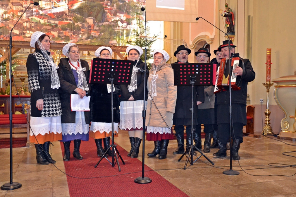 Zespół Doruchowianie kolędował w mikstackiej farze