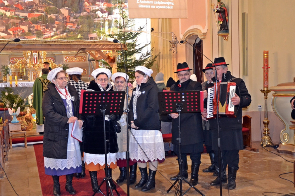 Zespół Doruchowianie kolędował w mikstackiej farze