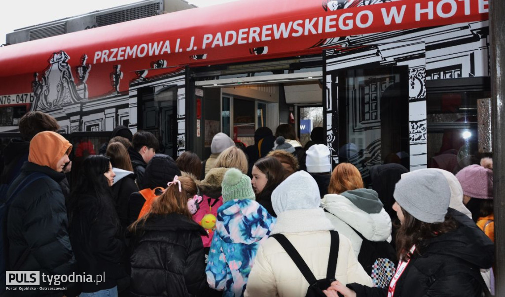 Pociąg Zwycięstwa wjechał do Ostrzeszowa
