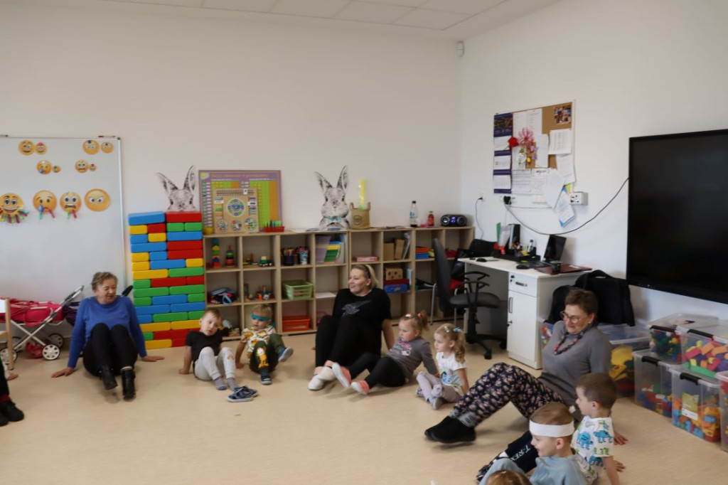 W przedszkolu dekorowali palmy
