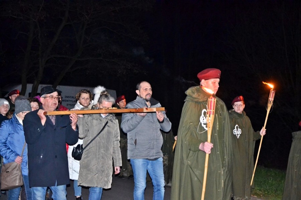 Droga krzyżowa przeszła ulicami Mikstatu