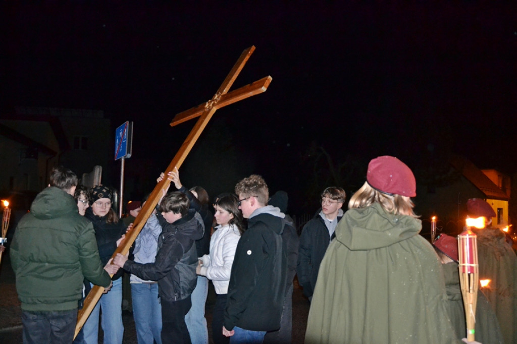 Droga krzyżowa przeszła ulicami Mikstatu