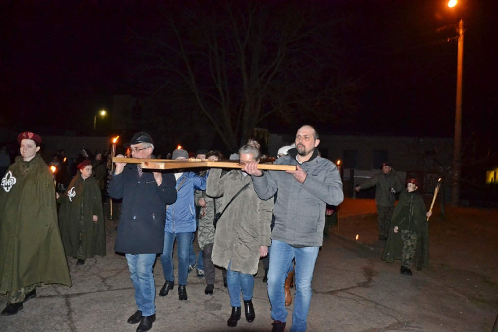 Droga krzyżowa przeszła ulicami Mikstatu