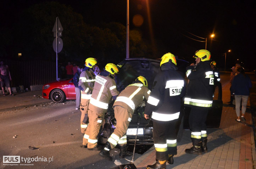 Pijany kierowca focusa uderzył w mercedesa