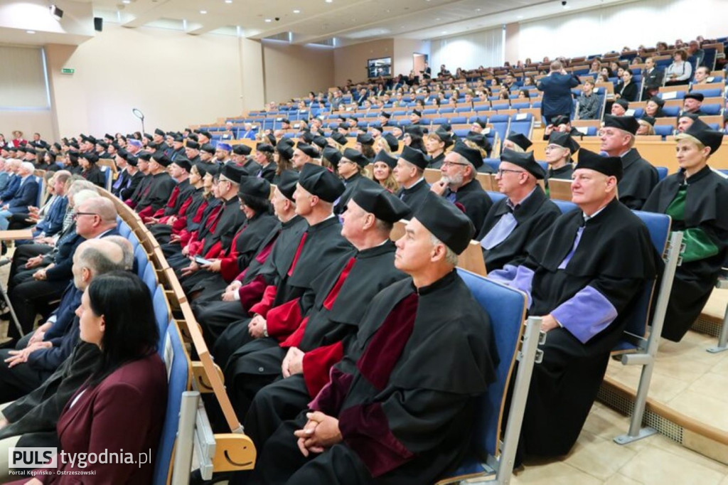 Prof. Kubiak zainaugurowal nowy rok akademicki