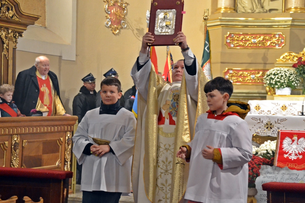 Mikstat pamięta o Ojczyźnie