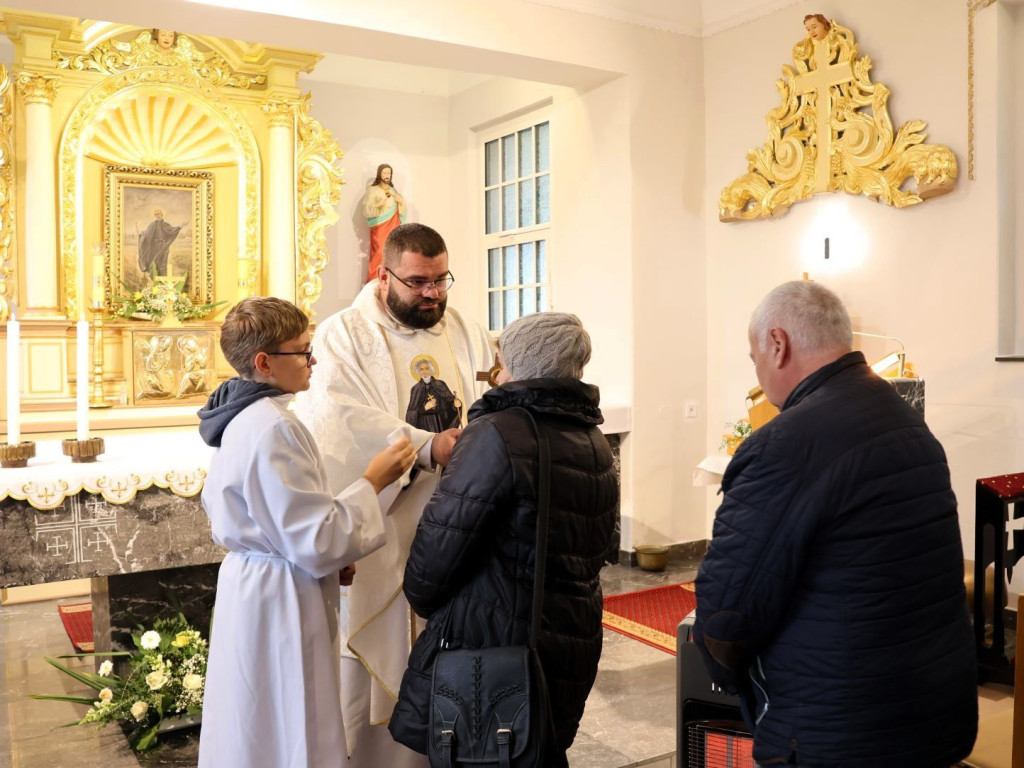 Nowy ołtarz w kościele w Bałdowicach