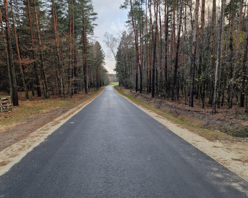 Wybudowali blisko 12 km dróg