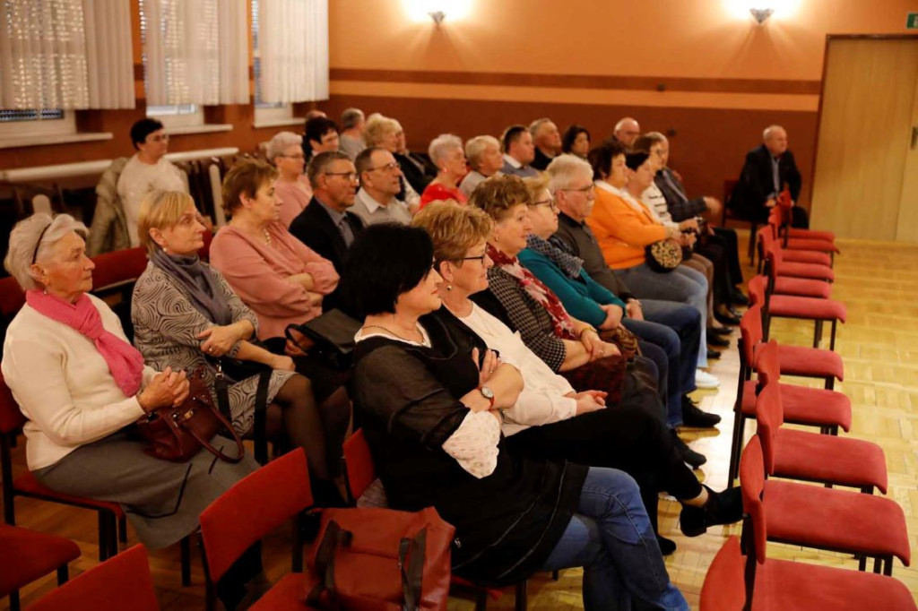 Dzień Kobiet z muzyką w MGOK w Mikstacie