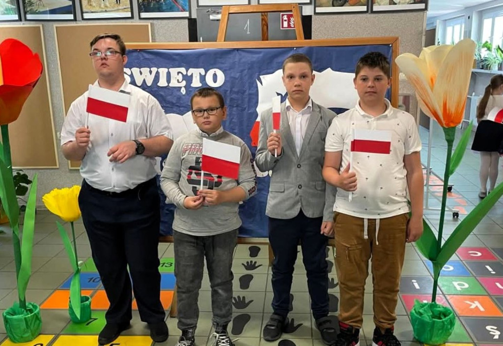 Akademia z okazji Święto Konstytucji 3 Maja w SOSW