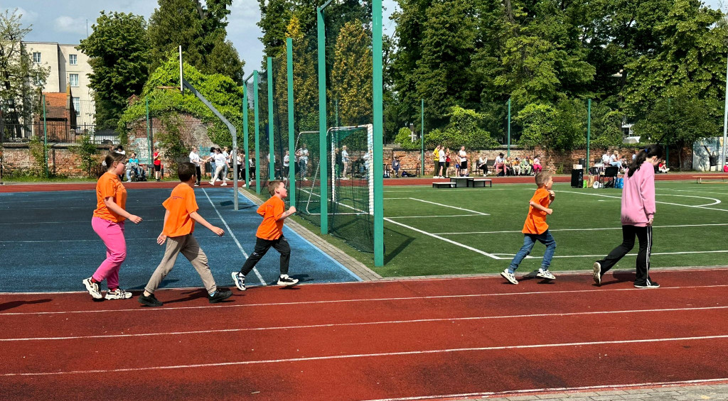 Zawodnicy ze SOSW na Biegach Lekkoatletycznych