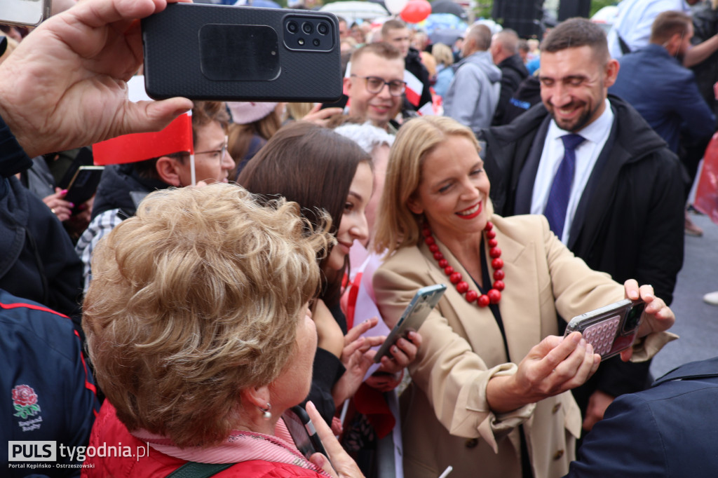 Rafał Trzaskowski na kępińskim rynku