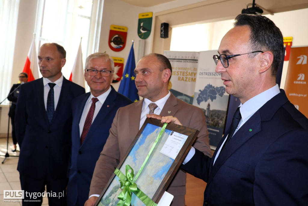 Podpisanie umowy na budowę drogi S11 Kępno-Przygodzice