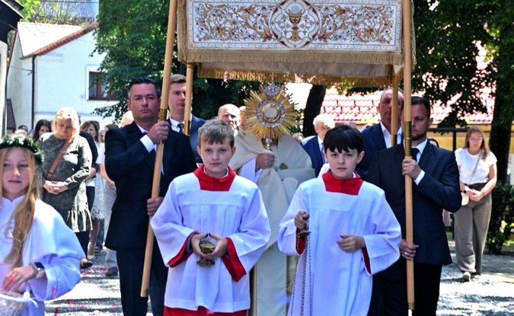 Mikstat świętował imieniny parafii
