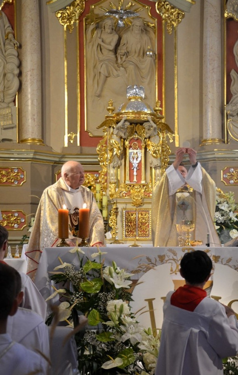 Mikstat świętował imieniny parafii