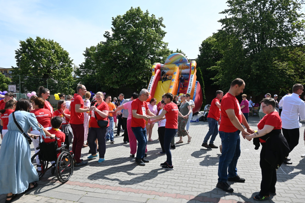 Integracyjny korowód ,,Spotkajmy się razem’’