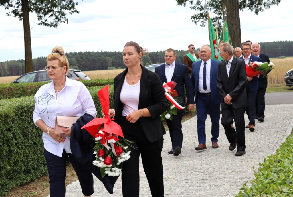 Dzień Walki i Męczeństwa Wsi w Torzeńcu