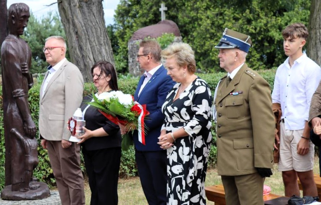 Dzień Walki i Męczeństwa Wsi w Torzeńcu