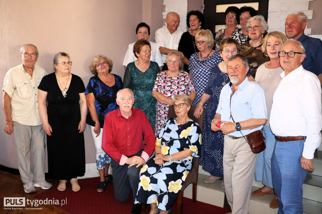 Spotkali się 60 lat po ukończeniu szkoły