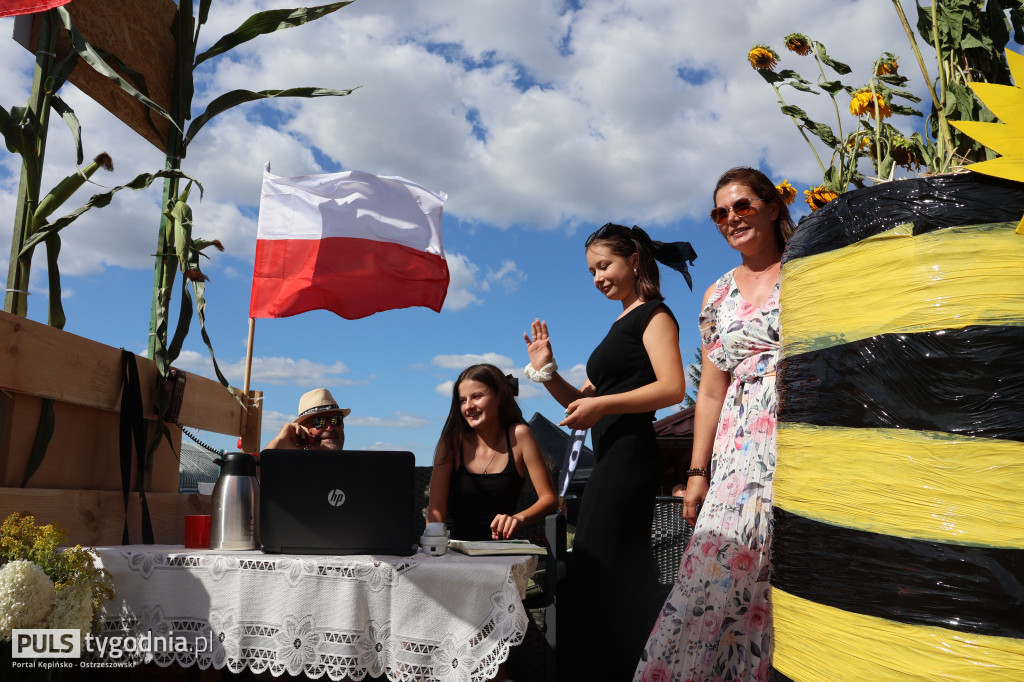 W Dożynkowym korowodzie w Doruchowie