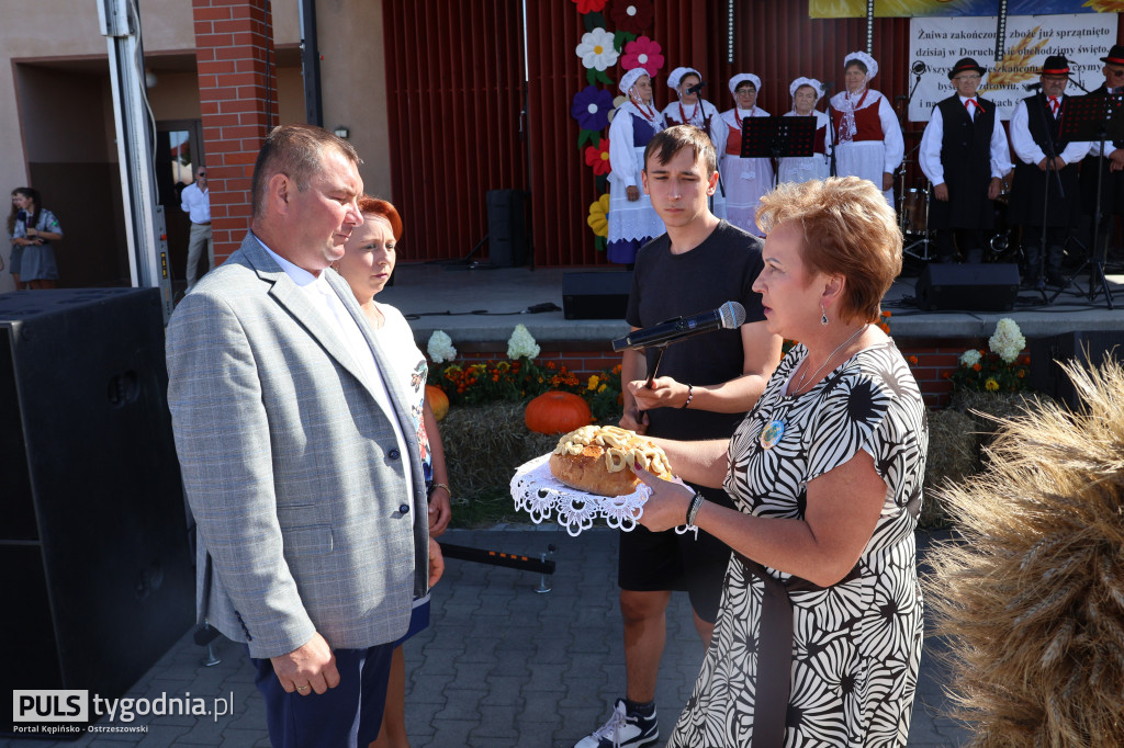 W Dożynkowym korowodzie w Doruchowie