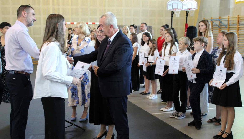 Rozpoczęcie roku szkolnego w gminie Mikstat