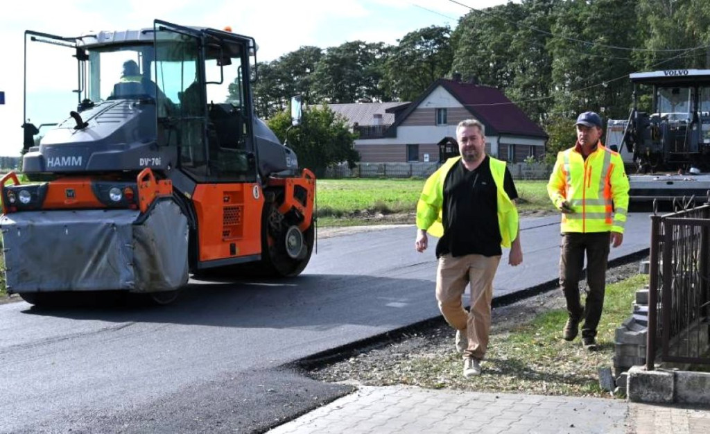Samorządowcy spotkali się na drodze