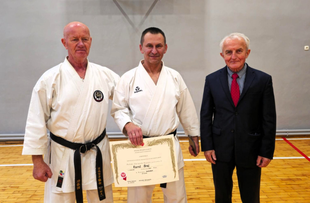 Egzamin na stopnie mistrzowskie Karate